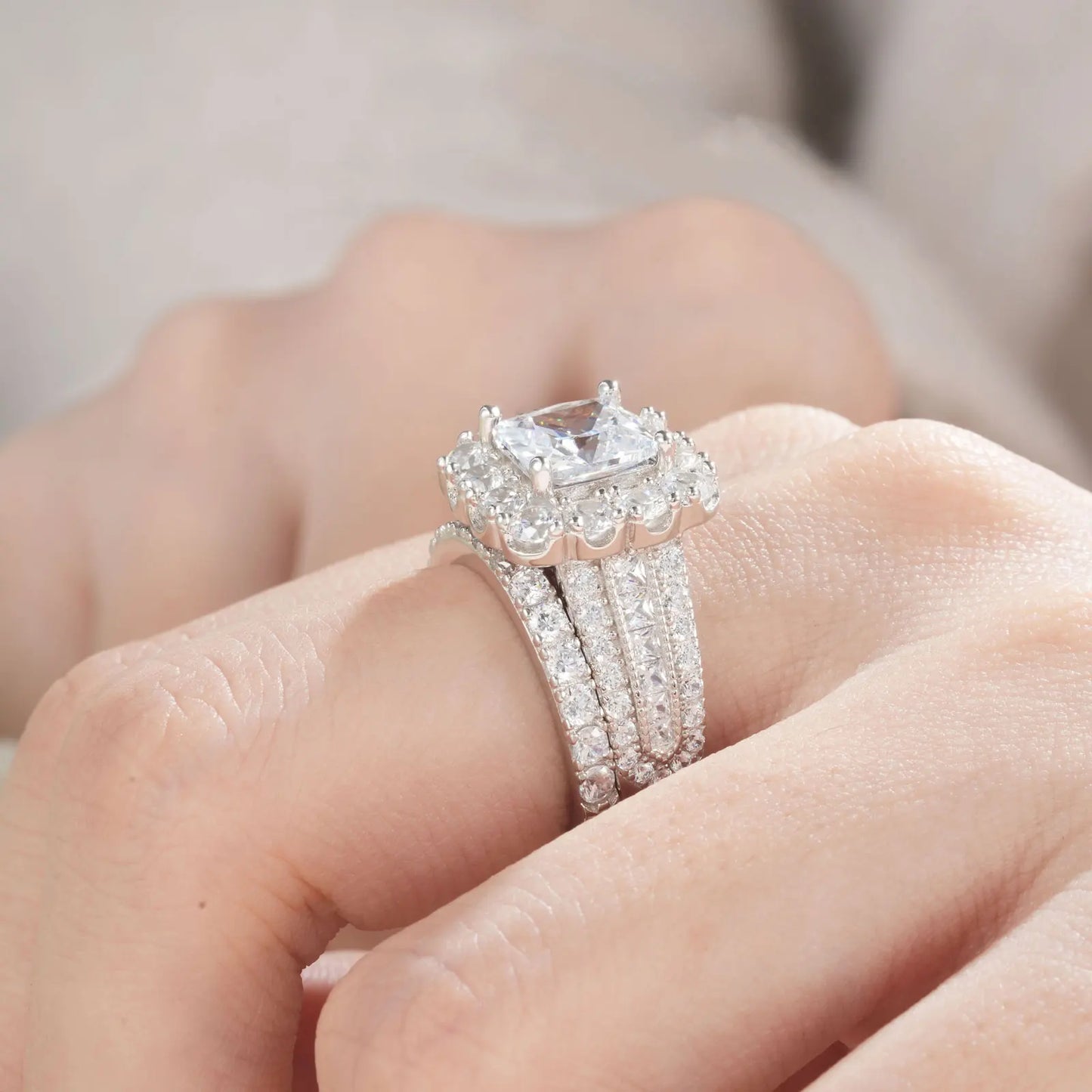 Sparkling Moissanite Wedding Rings